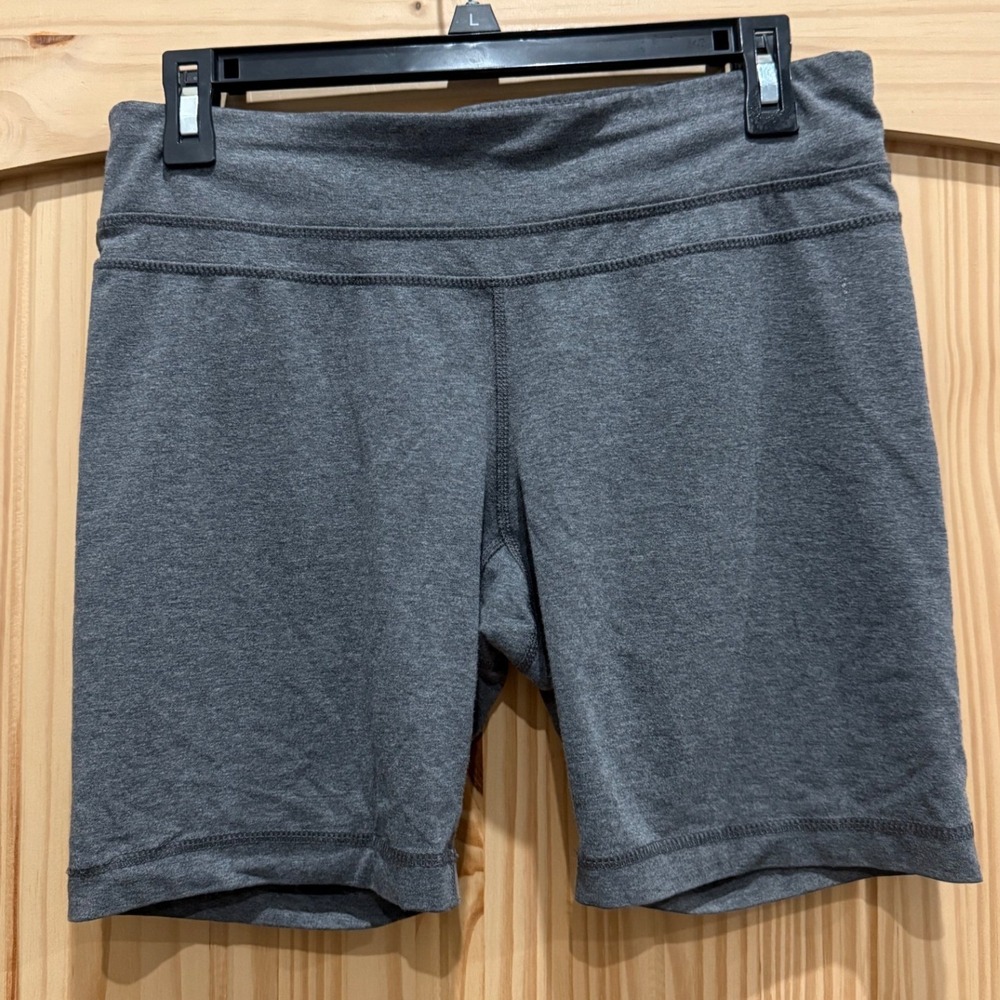 Danskin Now Womens Charcoal Gray Heather Athletic Bike Shorts Size M DN24211H